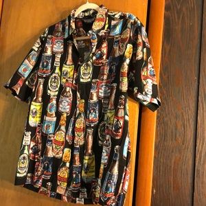 One very unique beer shirt made by blue water where. Black with print men’s Med